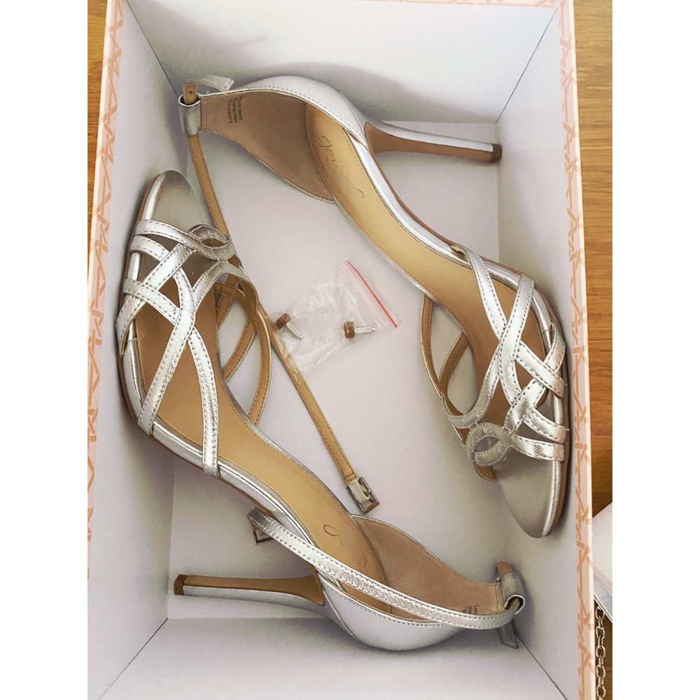 Badgley Mischka Jewel heels 10 - Picture 4 of 5
